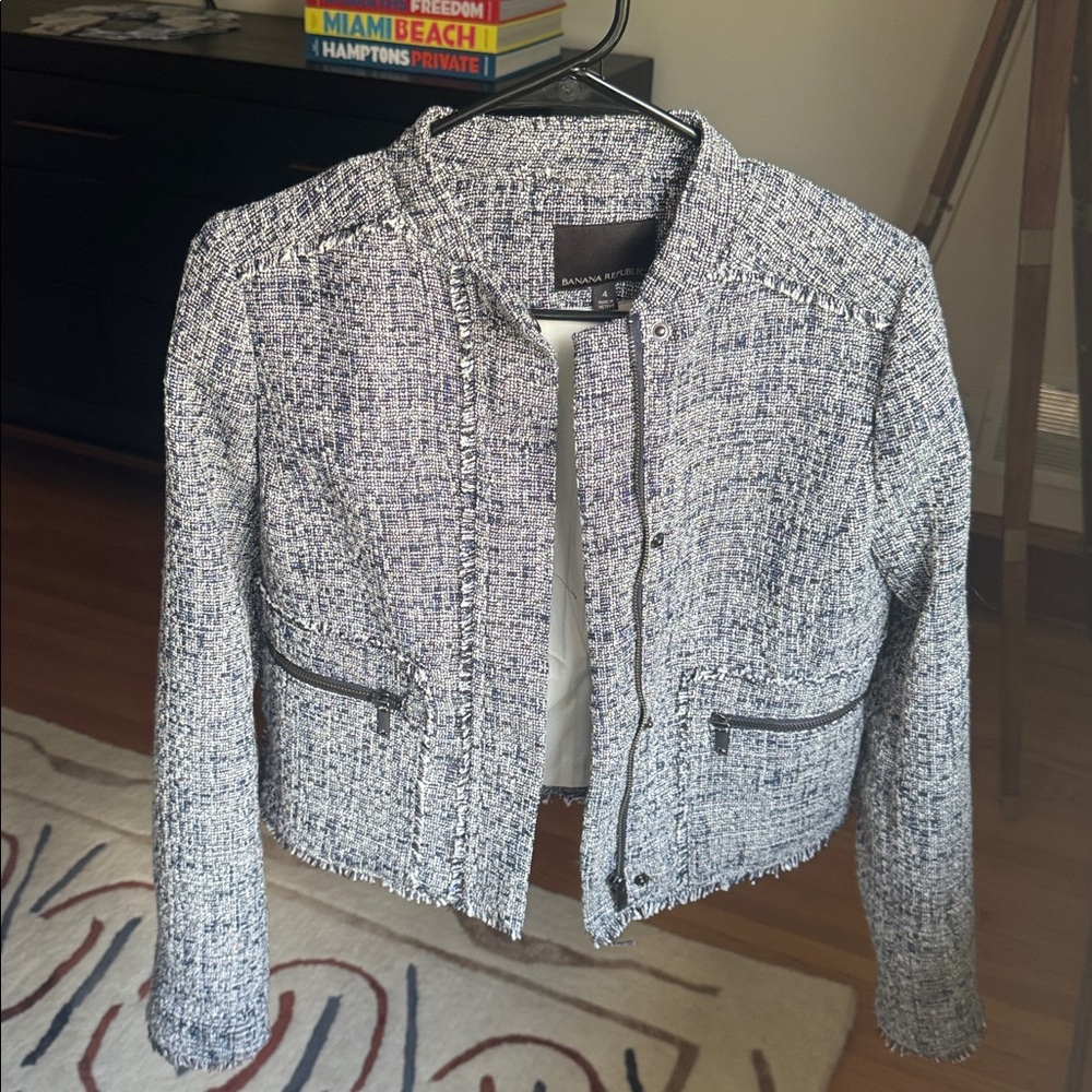 Banana Republic Tweed Jacket Size 4. Like new.